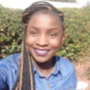 Meet your Posher, Cynthia